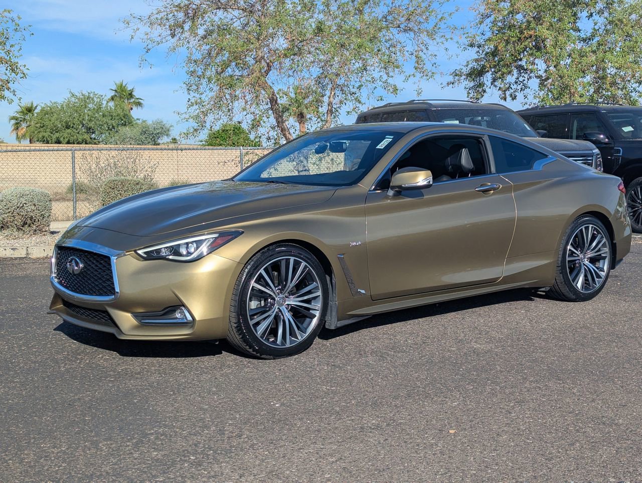 Certified 2018 INFINITI Q60 3.0t Luxe RWD image 2