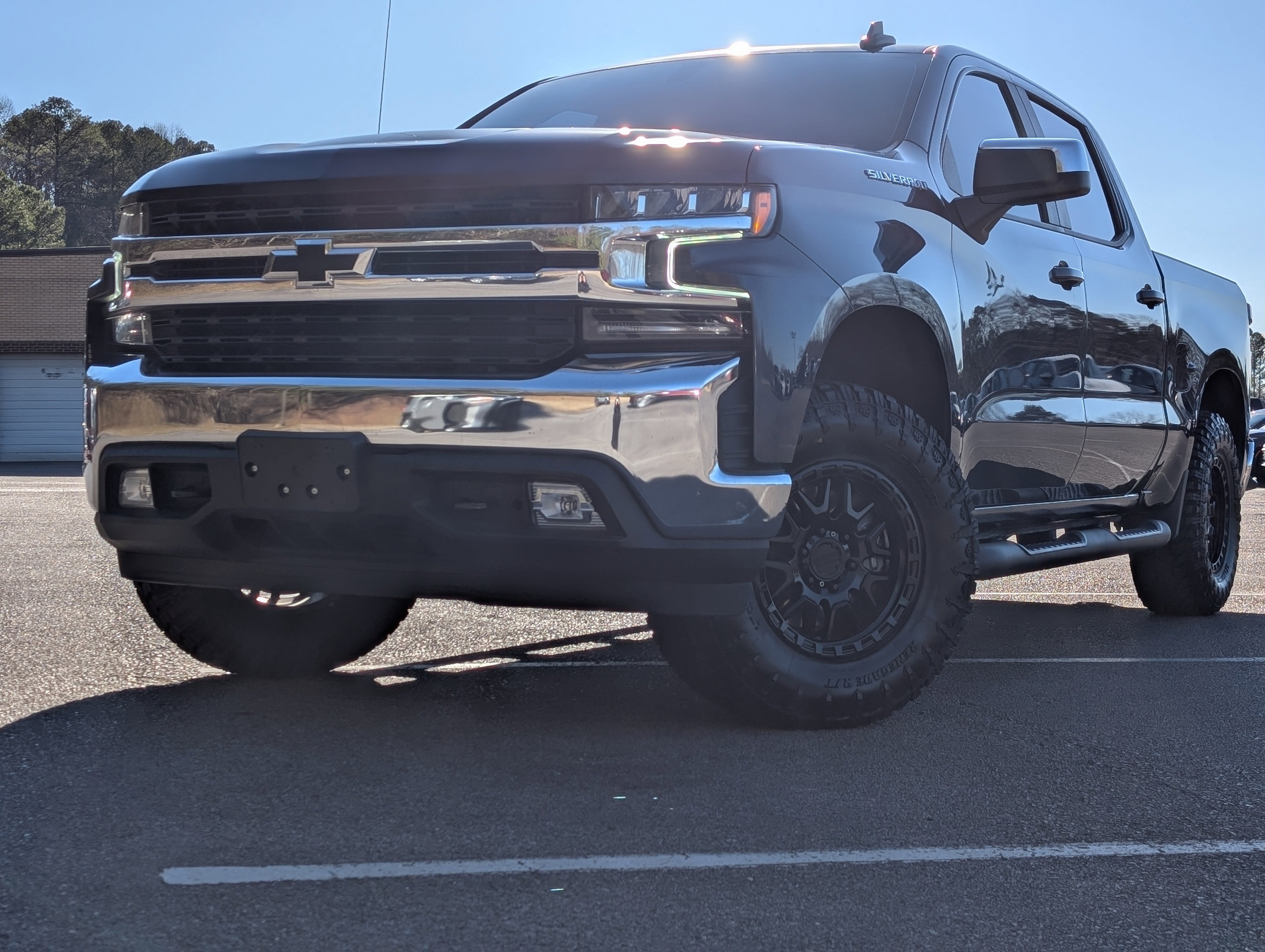 Used 2021 Chevrolet Silverado 1500 LT image 4
