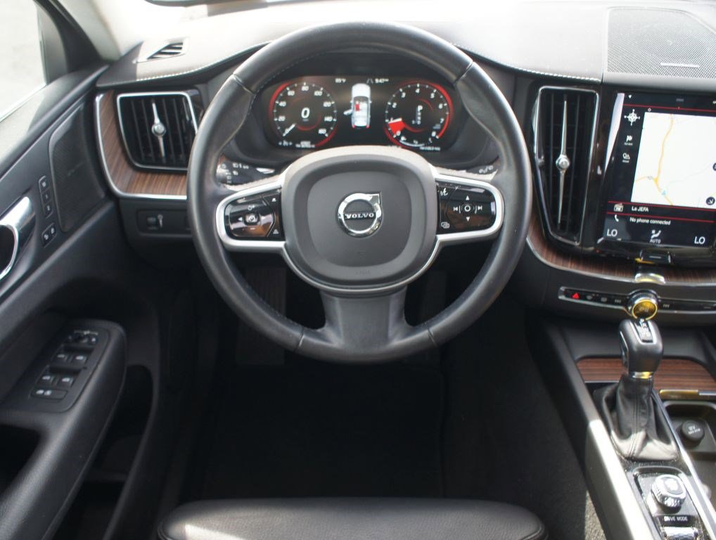 Used 2020 Volvo XC60 T5 Inscription FWD image 5