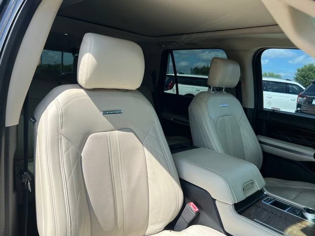 Used 2018 Ford Expedition Platinum RWD image 26