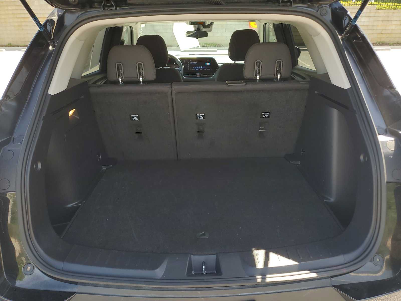 Used 2025 Chevrolet TrailBlazer LT FWD image 8