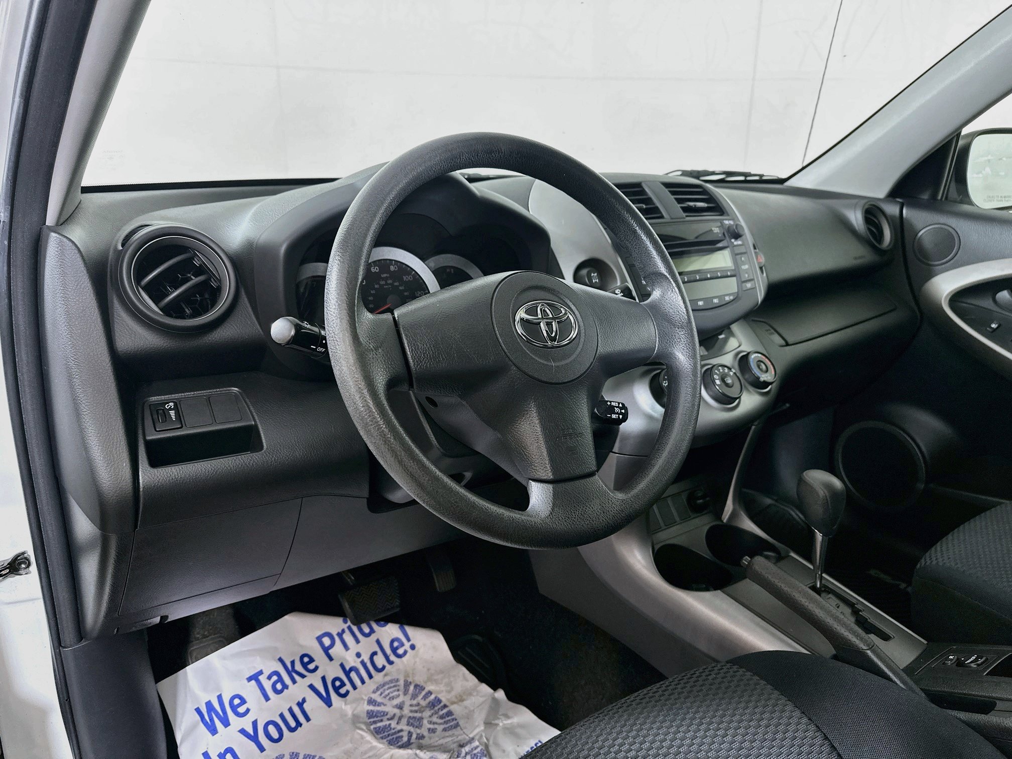 Used 2007 Toyota RAV4 Sport AWD/4WD image 9