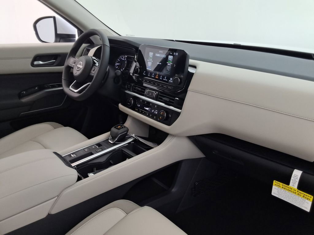 New 2025 Nissan Pathfinder SL image 24