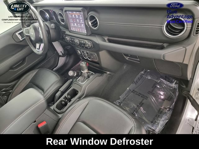 Used 2023 Jeep Wrangler Unlimited Sahara w/ Cold Weather Group AWD/4WD image 18