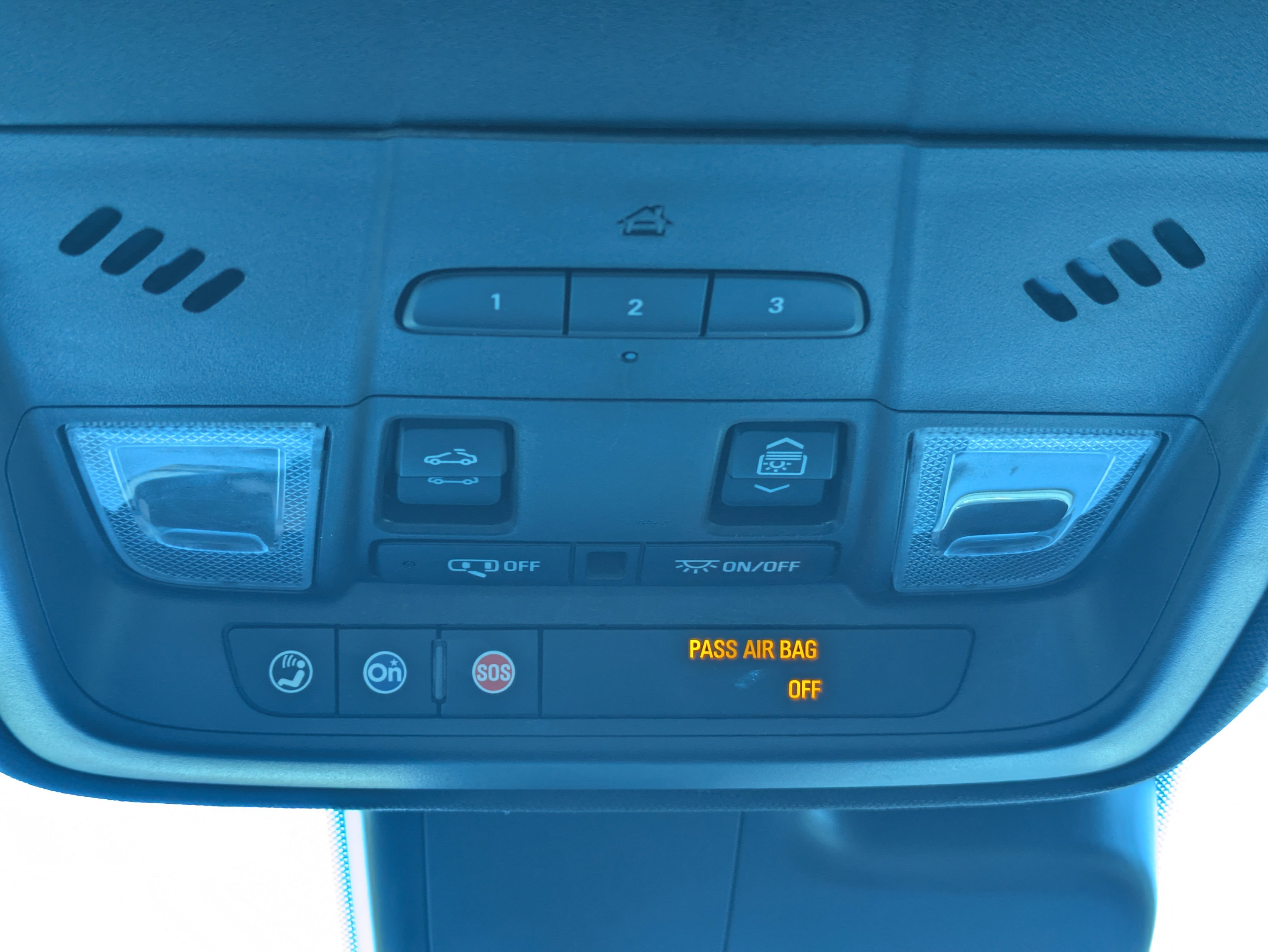 Certified 2019 Cadillac XT4 Sport w/ Technology Package FWD image 32