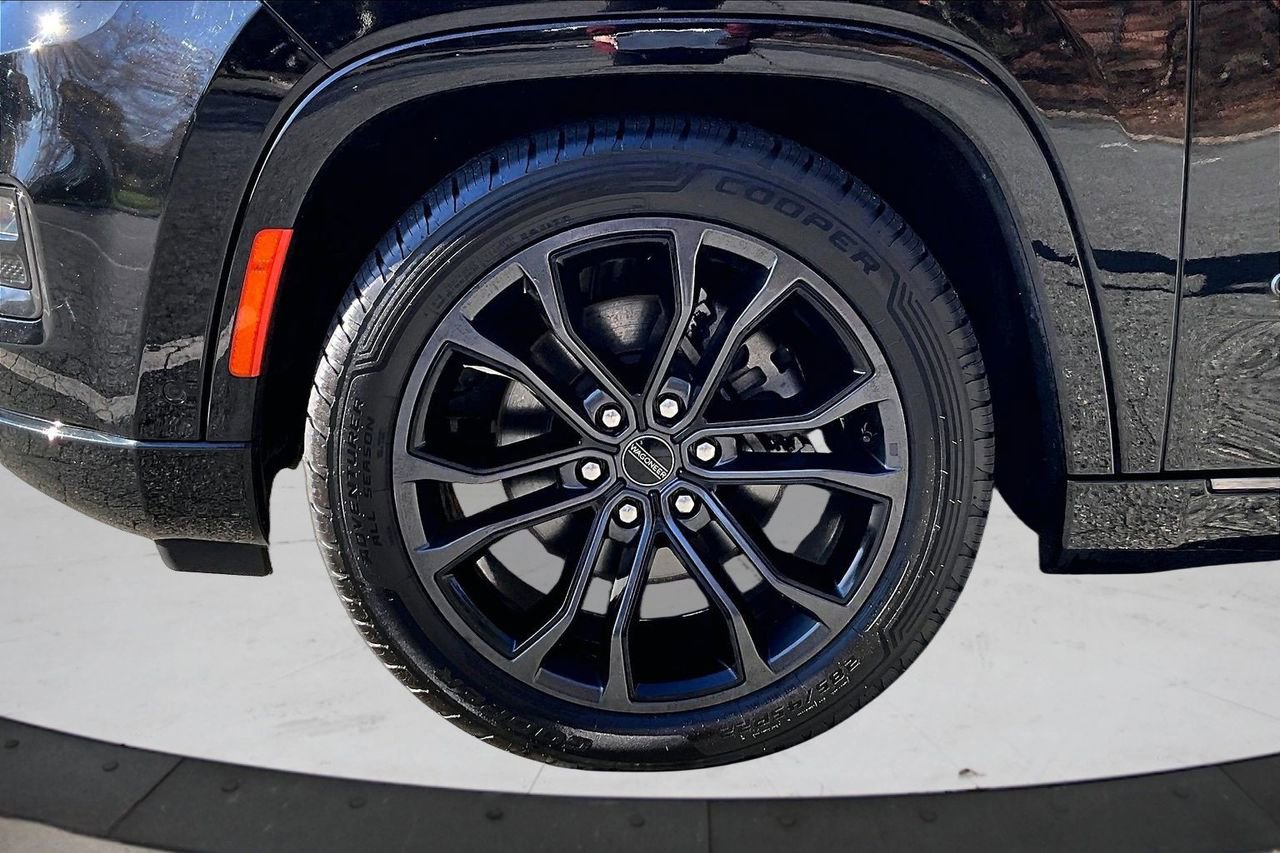 Certified 2024 Jeep Grand Wagoneer L Series II w/ Quick Order Packagew 28T image 35