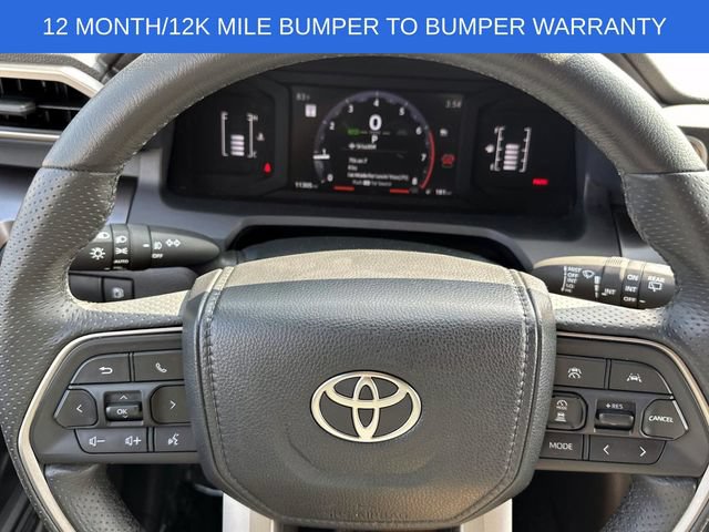 Used 2025 Toyota 4Runner SR5 AWD/4WD image 19