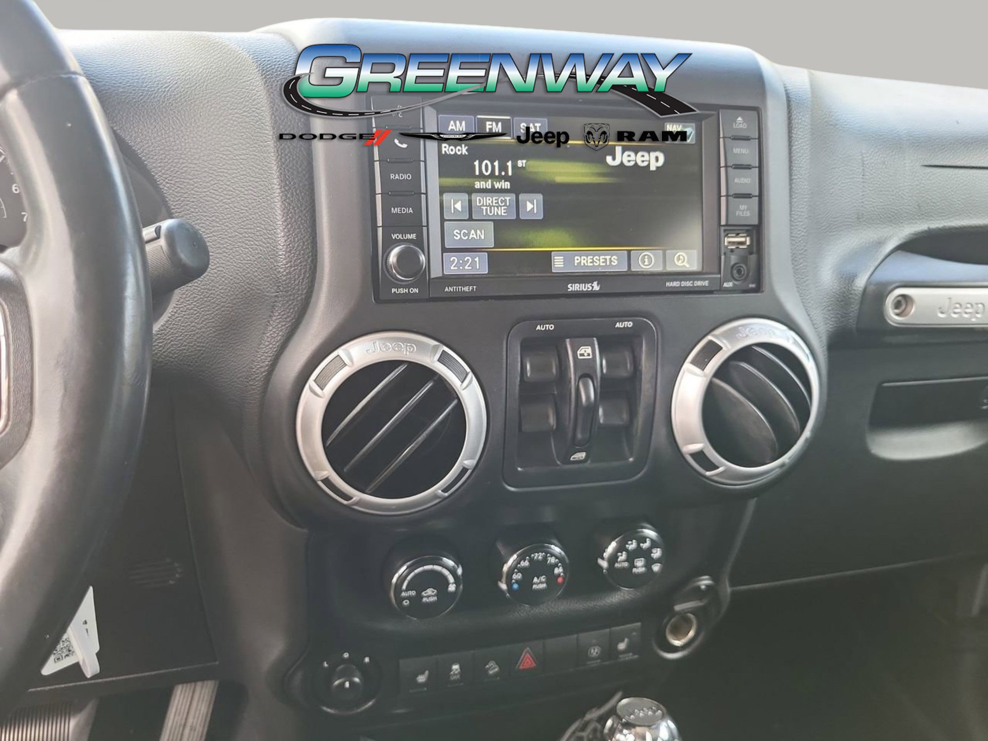 Used 2013 Jeep Wrangler Unlimited Sahara w/ Connectivity Group image 18