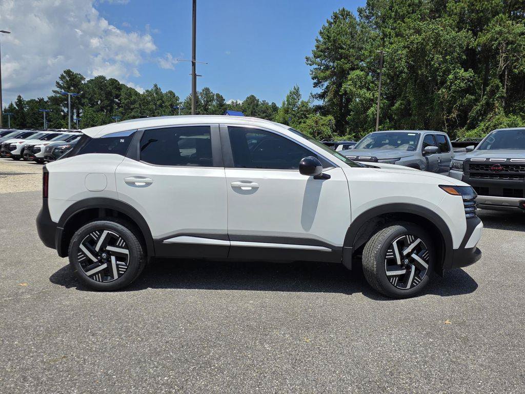 Used 2026 Nissan Kicks SV FWD image 31