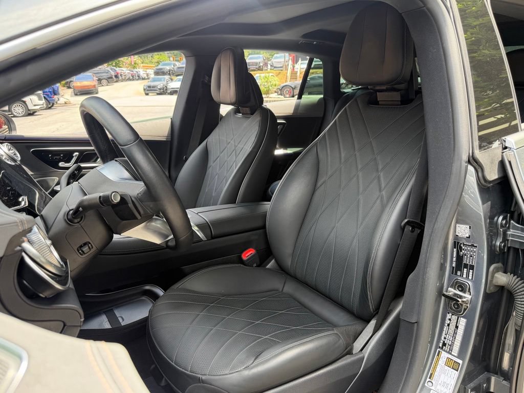 Used 2023 Mercedes-Benz EQE 500 4MATIC Sedan image 24
