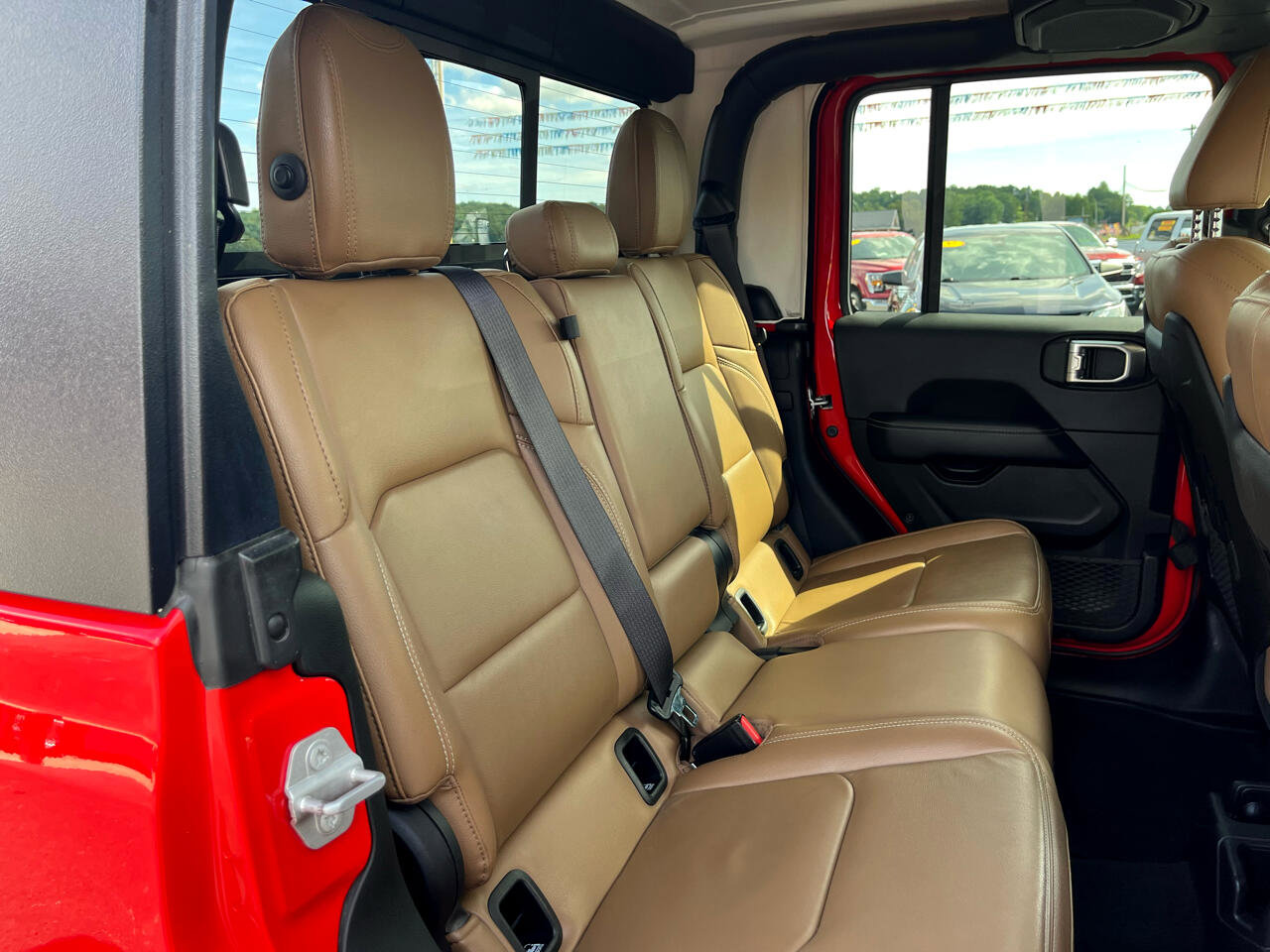 Used 2021 Jeep Gladiator Rubicon w/ Uconnect 4C Nav & Sound Group image 25