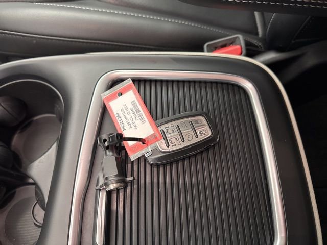 Used 2023 Chrysler Pacifica Touring-L image 30