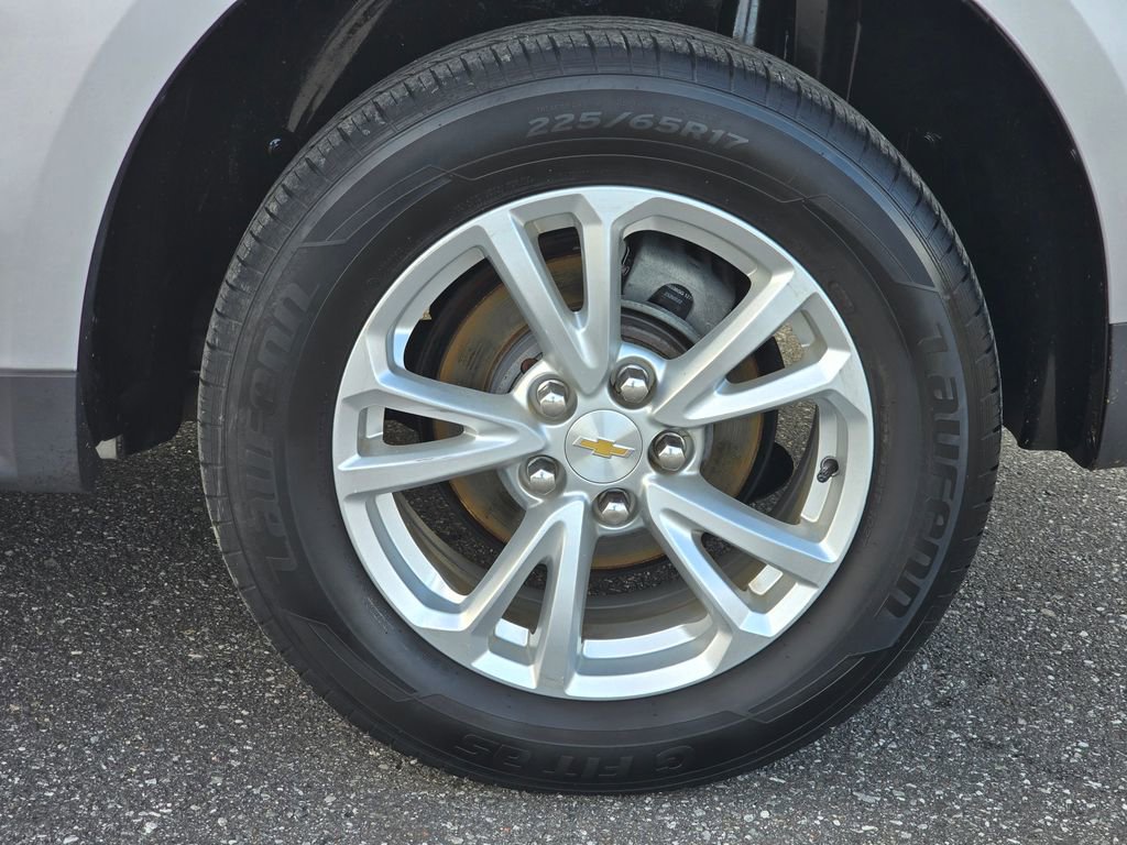 Used 2017 Chevrolet Equinox LT w/ Convenience Package image 20