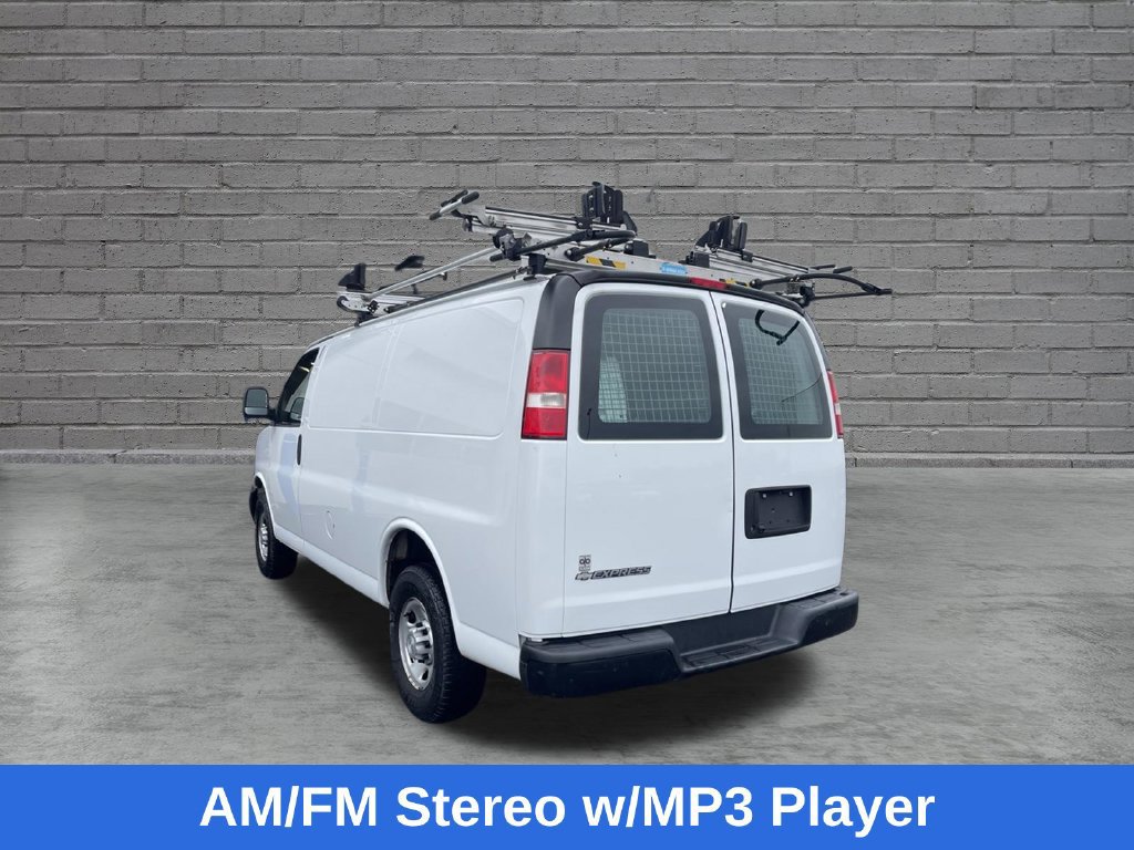 Used 2018 Chevrolet Express 2500 RWD image 6