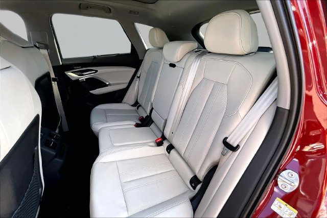New 2026 Audi Q5 Premium Plus AWD/4WD image 28