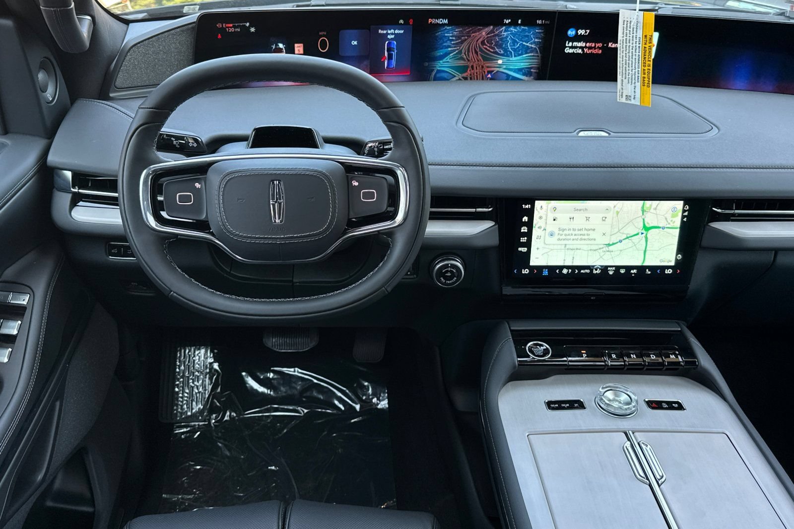 New 2026 Lincoln Navigator Reserve w/ Jet Appearance Package AWD/4WD image 13