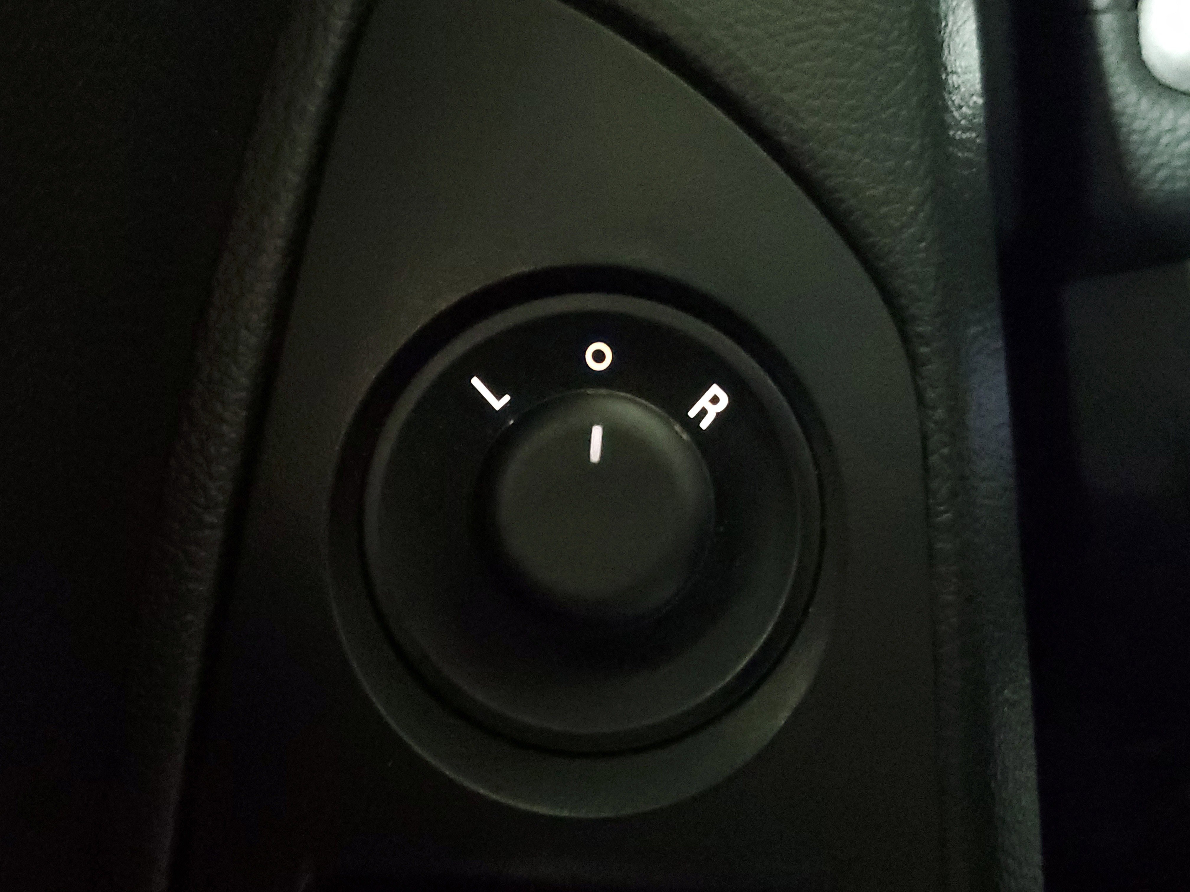 Used 2021 Chevrolet Trax LS image 19