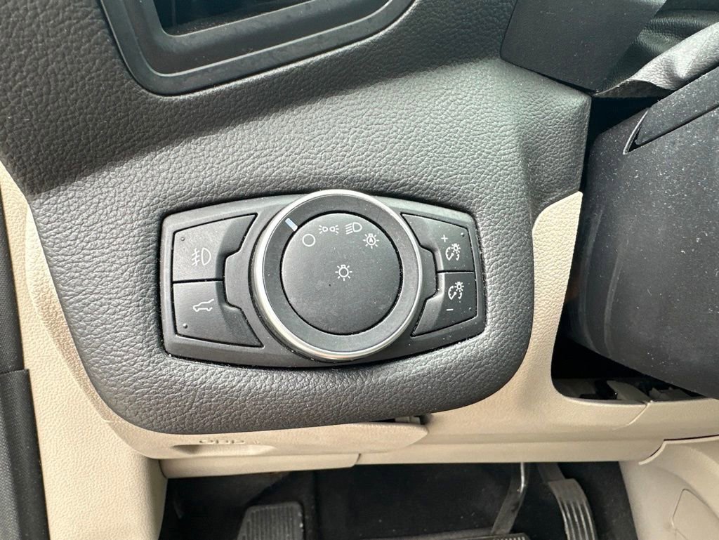 Used 2017 Ford Escape SE AWD/4WD image 18