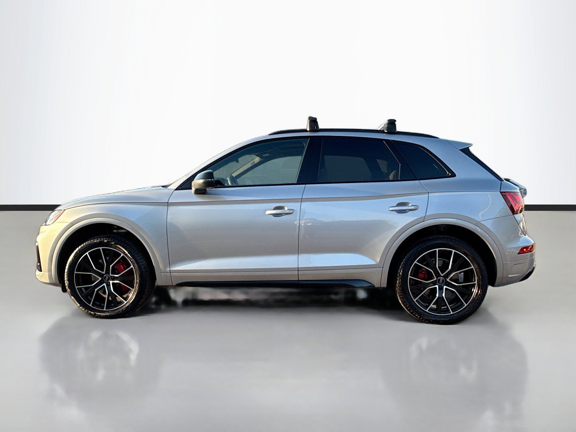 Used 2025 Audi SQ5 Premium Plus image 2