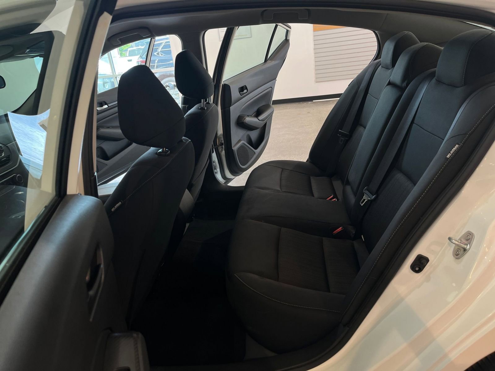 Used 2025 Nissan Altima 2.5 SV image 24