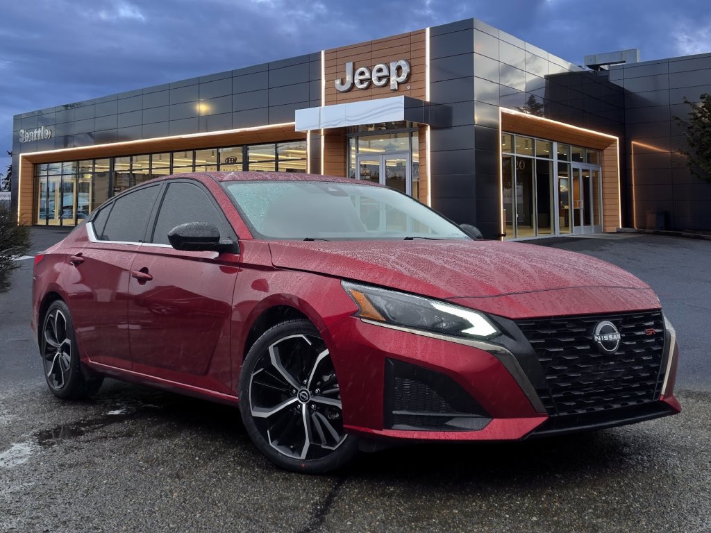 Used 2023 Nissan Altima 2.5 SR w/ SR Premium Package