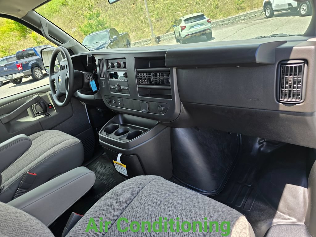 New 2026 Chevrolet Express 2500 Extended w/ Driver Convenience Package RWD image 24