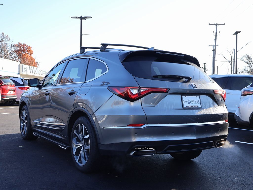 Used 2024 Acura MDX SH-AWD w/ Technology Package image 5