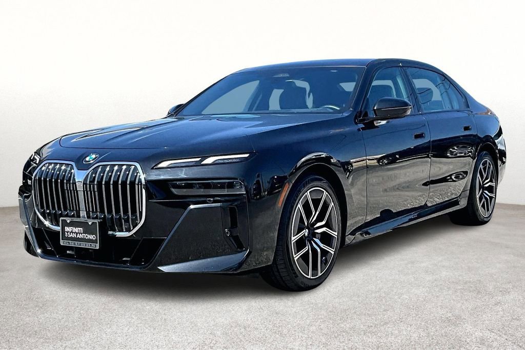 Used 2024 BMW 740i RWD image 14