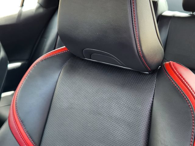 Used 2025 Toyota Prius Plug-In Hybrid FWD image 14
