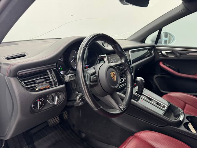Used 2022 Porsche Macan S image 35
