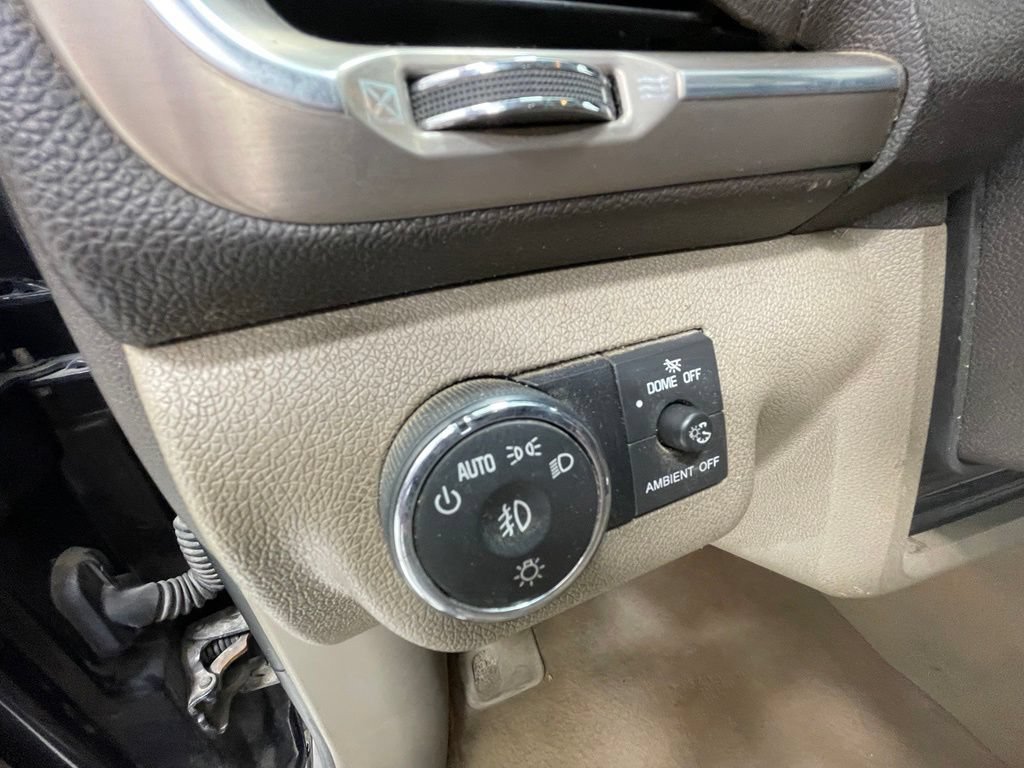 Used 2014 GMC Acadia Denali AWD/4WD image 18