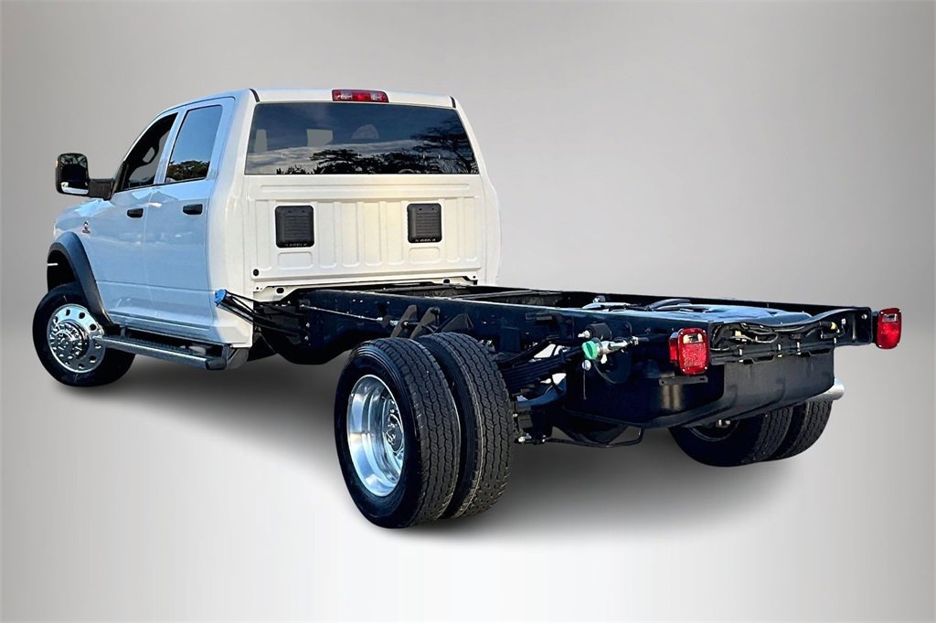 Used 2024 RAM 5500 Tradesman w/ Chrome Appearance Group image 5