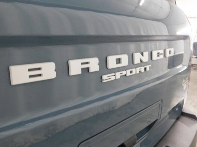 Used 2022 Ford Bronco Sport Badlands image 6