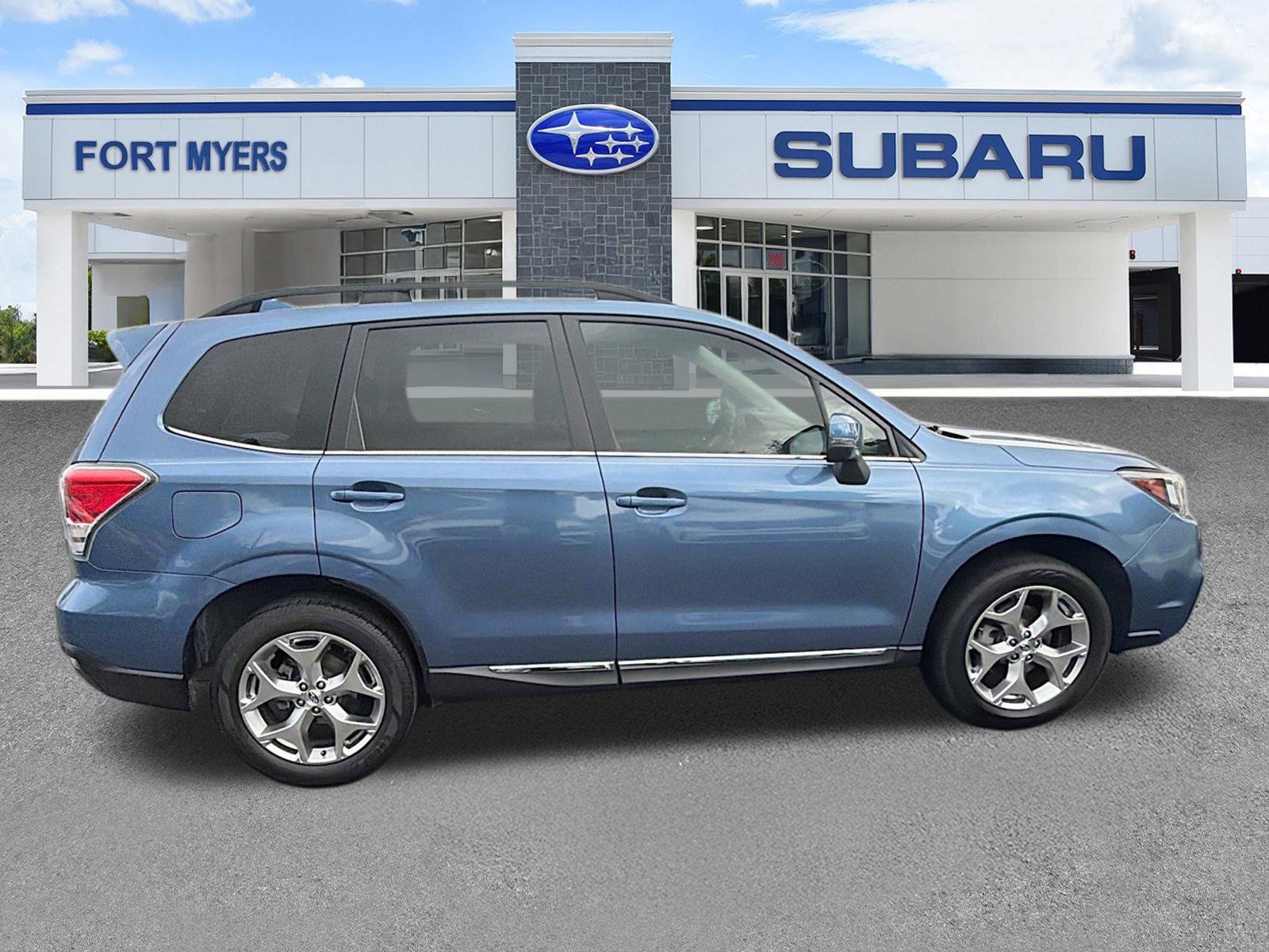 Used 2018 Subaru Forester 2.5i Touring image 2