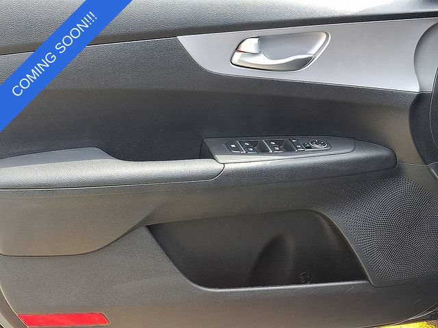 Used 2023 Kia Forte LXS FWD image 12