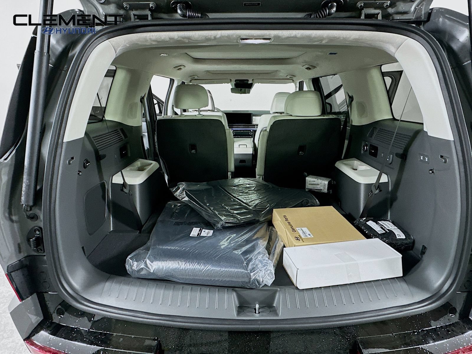 New 2026 Hyundai Santa Fe Calligraphy AWD/4WD image 9