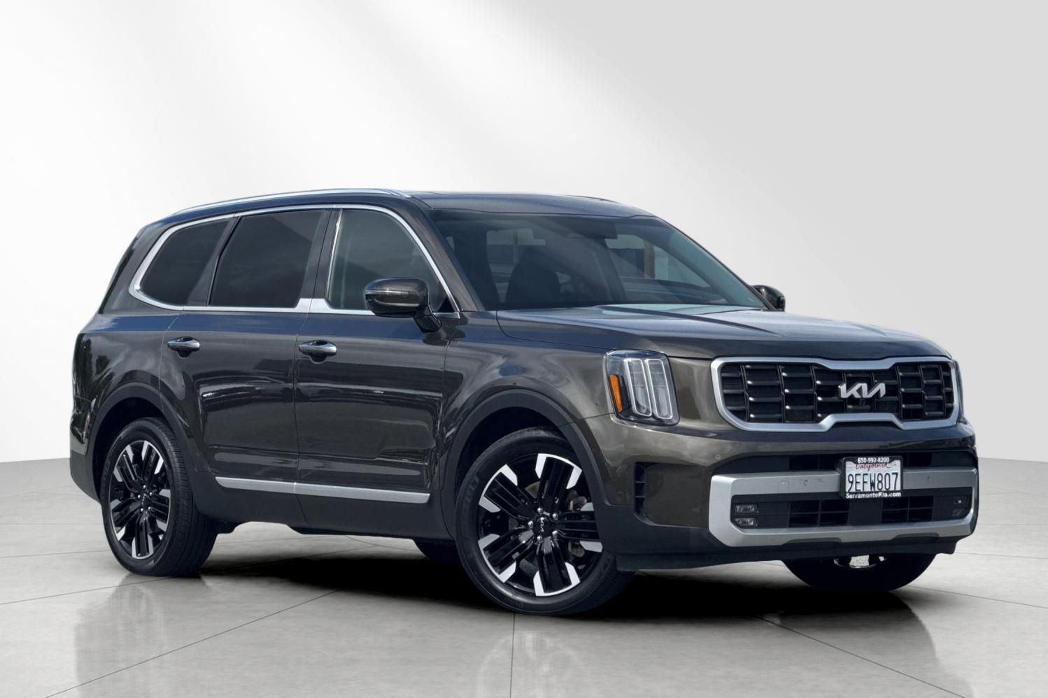 Used 2023 Kia Telluride SX Prestige AWD/4WD image 2