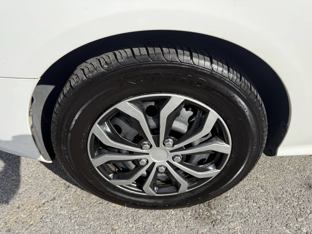Used 2007 Hyundai Elantra SE FWD image 24