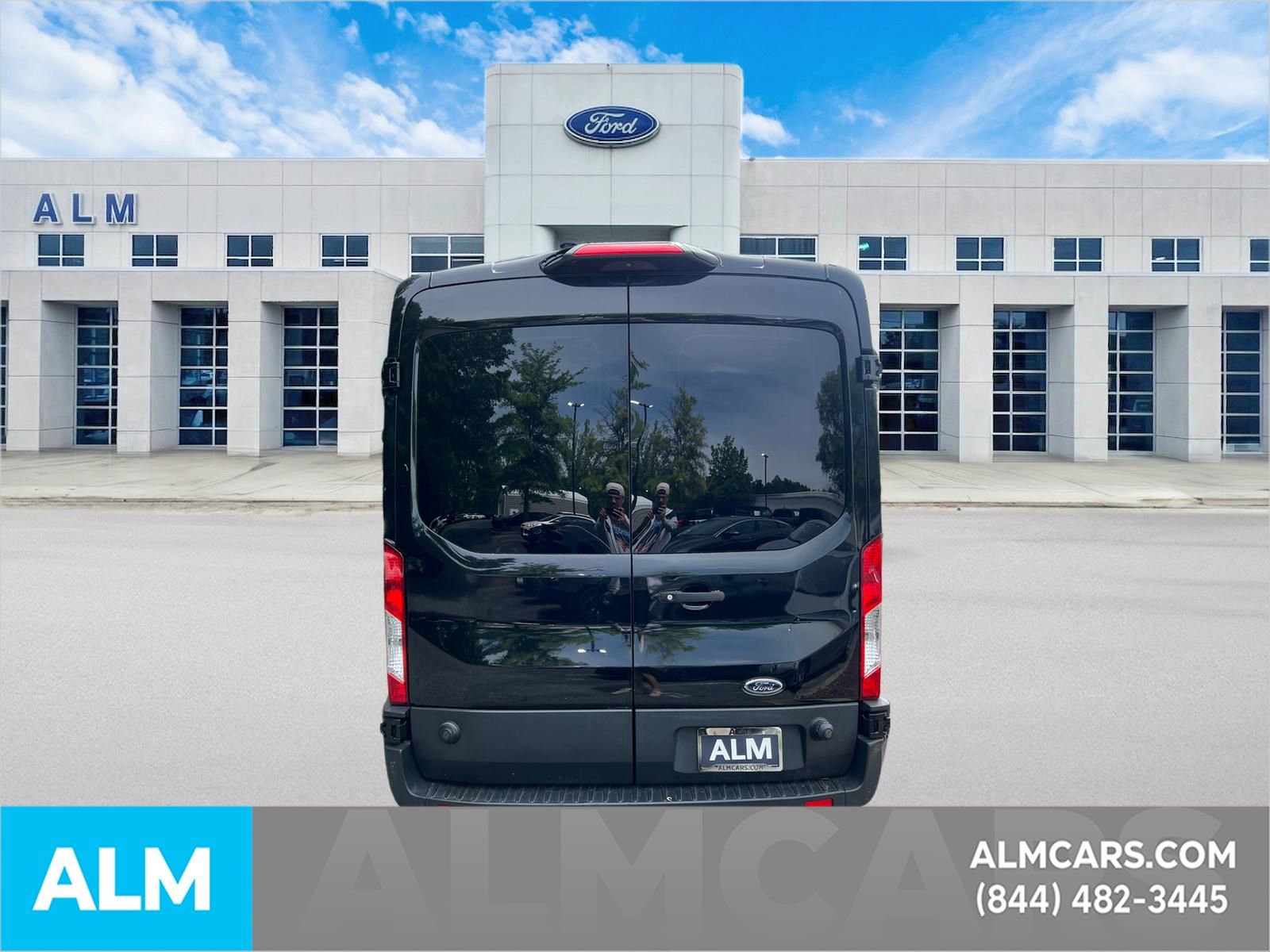 Used 2019 Ford Transit 350 XLT RWD image 6