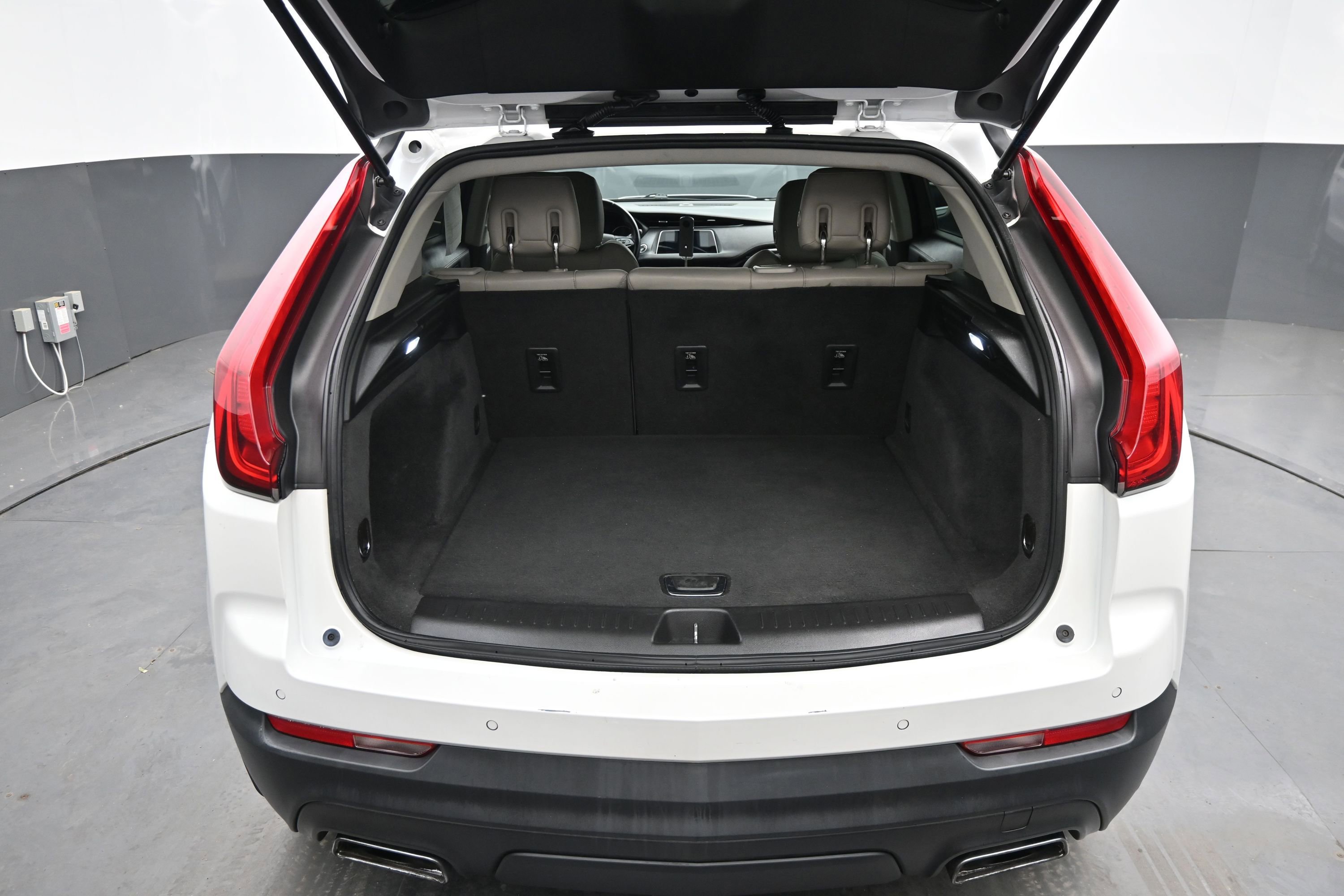 Used 2019 Cadillac XT4 Luxury FWD image 9