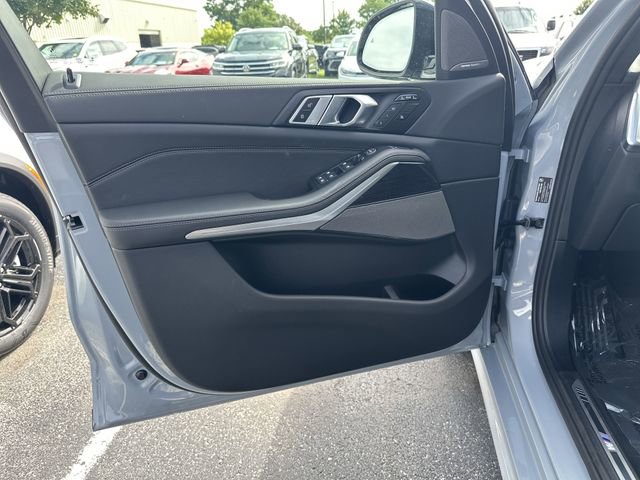 New 2026 BMW X7 xDrive40i w/ M Sport Package image 19