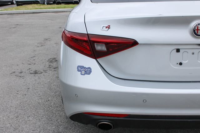 Used 2017 Alfa Romeo Giulia Sprint w/ Cold Weather Package image 43
