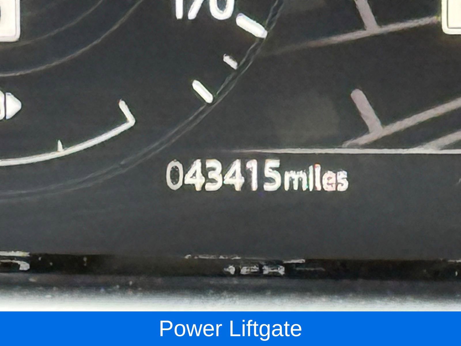 Used 2022 Land Rover Range Rover Evoque SE image 36