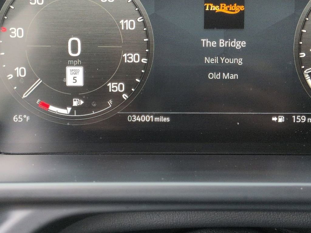 Used 2024 Land Rover Defender 110 X-Dynamic SE image 27