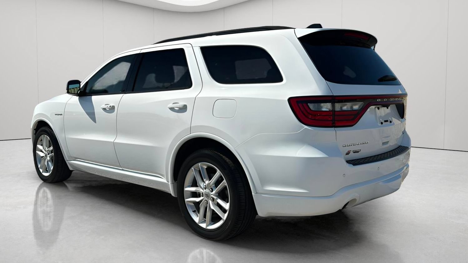 Used 2024 Dodge Durango R/T AWD/4WD image 8