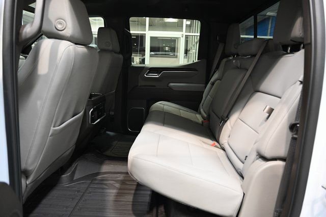 New 2026 GMC Sierra 1500 SLT w/ SLT Premium Plus Package AWD/4WD image 14