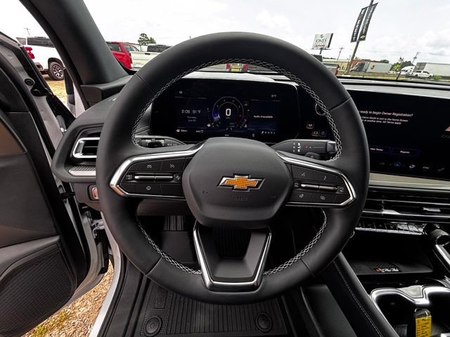 New 2026 Chevrolet Traverse LT w/ Driver Confidence Package AWD/4WD image 16