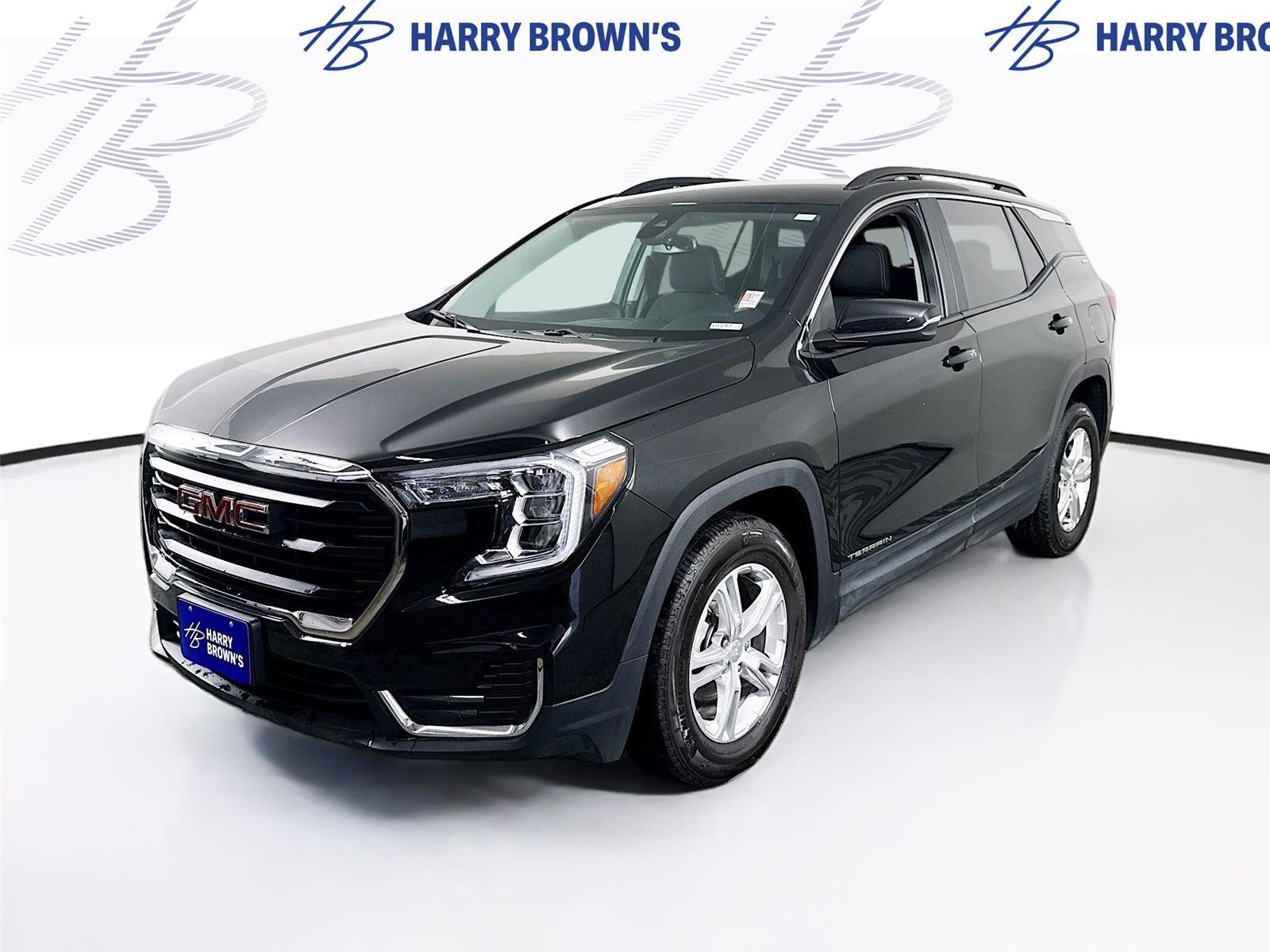 Used 2023 GMC Terrain SLE w/ Driver Convenience Package FWD image 1