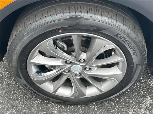 Certified 2022 Buick Encore GX Essence w/ Experience Buick Package FWD image 38