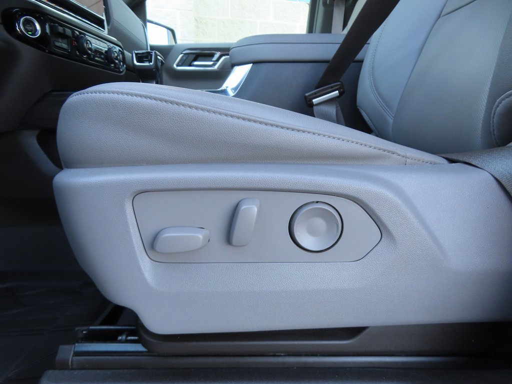 Used 2023 Chevrolet Silverado 1500 LTZ w/ LTZ Convenience Package II image 8